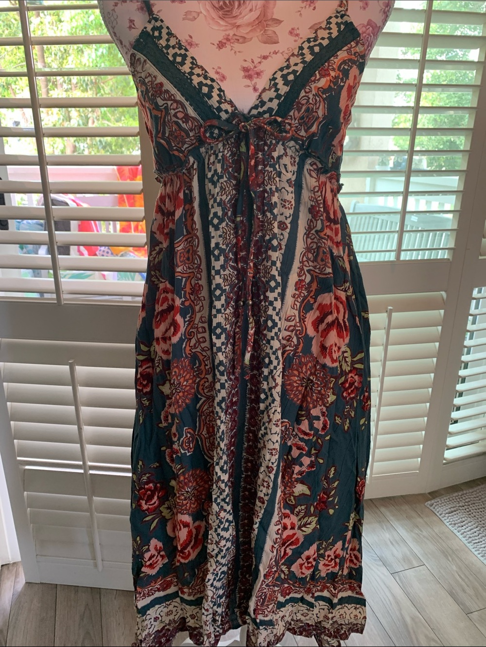 Angie gorgeous Floral Midi Dress